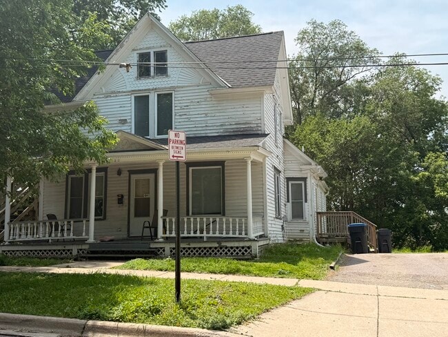 Building Photo - 430 Willard St