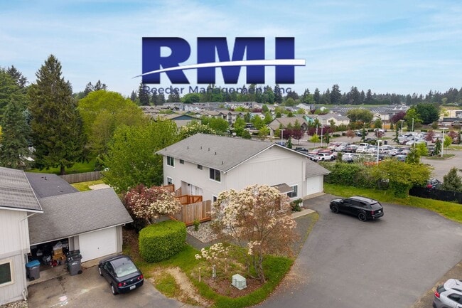 Building Photo - Charming 3 Bedroom 1.5 bathroom home awaits!