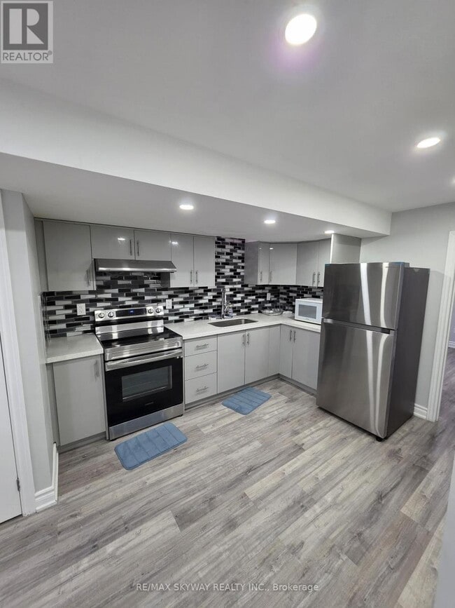 Building Photo - 6 Haverstock Cres