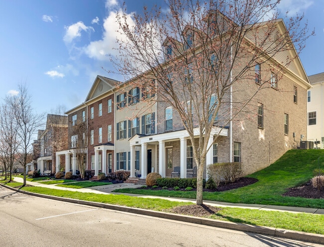 Building Photo - 1325 Moher Blvd