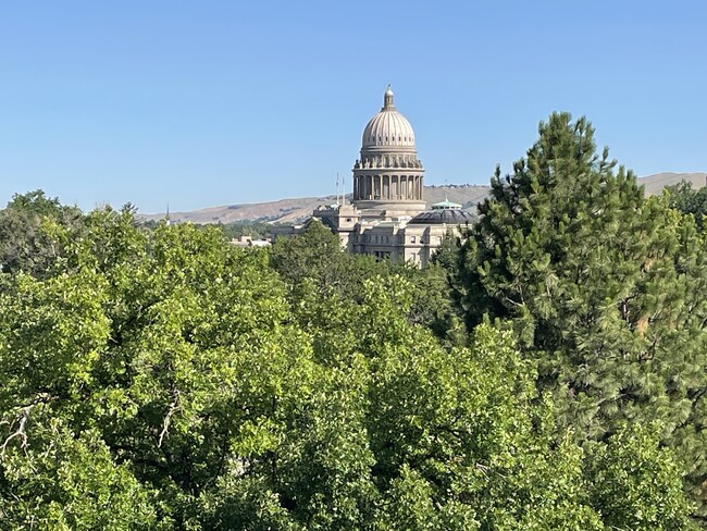 Idaho State Capitol Building - 200 N 3rd St