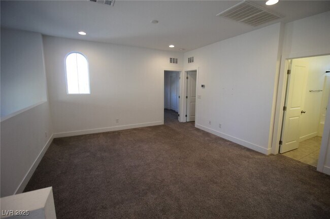 Foto del edificio - 8085 Skye Roar Ct