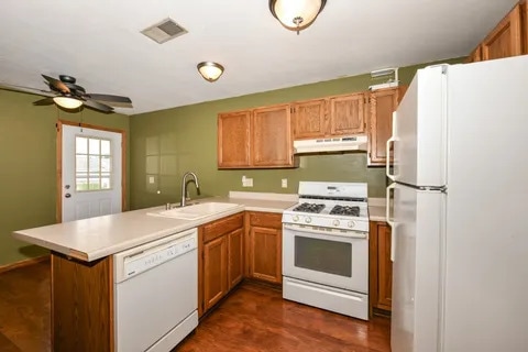 Building Photo - 2067 Cliff Alex Ct S