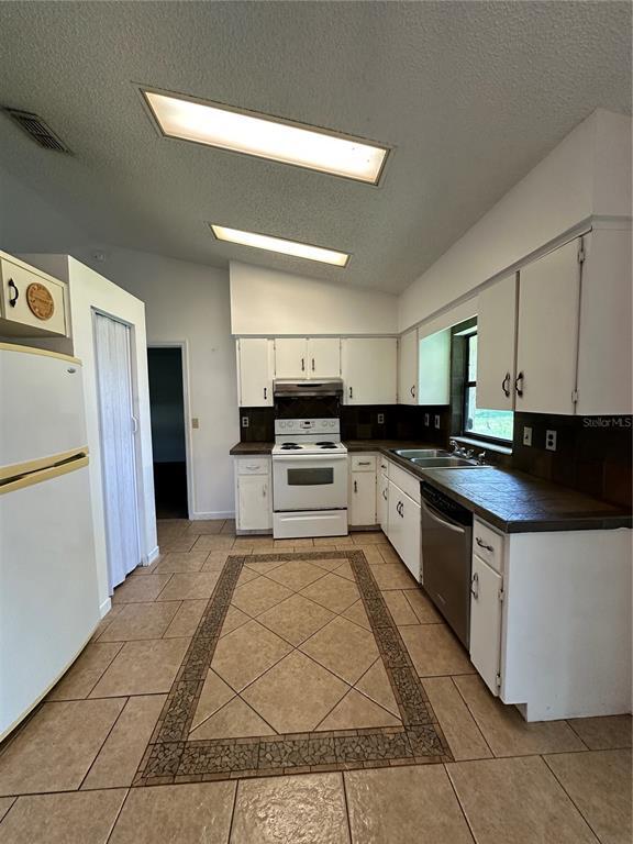 Foto del edificio - 4340 SE 60th St