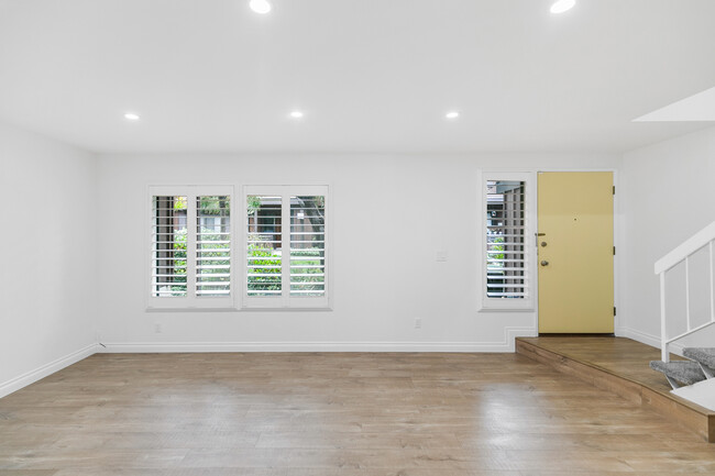 Building Photo - 1278 Stonewood Ct