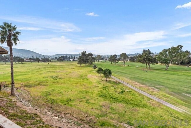 Building Photo - Gorgeous Upper Unit Condo in Fairway Knoll...