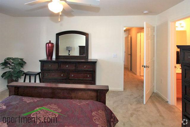 Habitación - The Pointe at Peters Creek