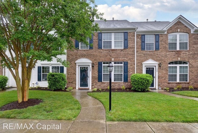 Building Photo - 3 br, 2.5 bath House - 130 COLTER DRIVE
