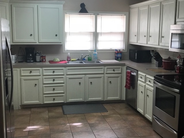 Building Photo - 2706 28th St