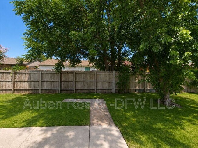 Foto del edificio - 805 Circle Cove Dr
