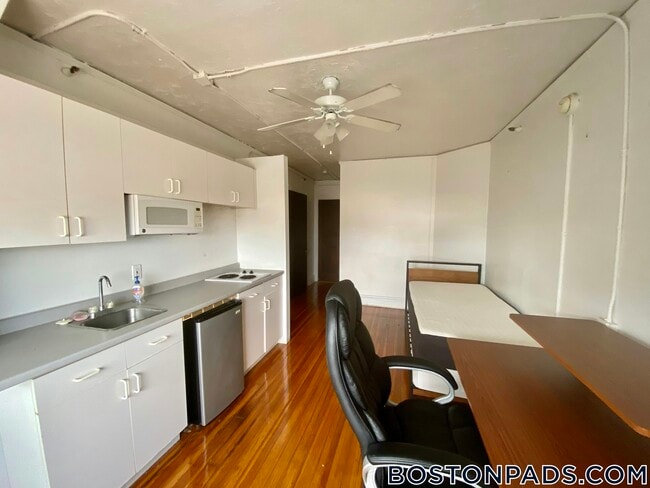 Foto del edificio - 91 Westland Ave
