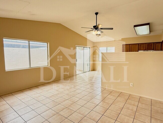 Foto del edificio - 1028 W Malibu Dr