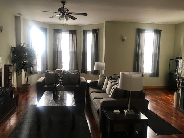 Foto del edificio - 4219 S Union Ave
