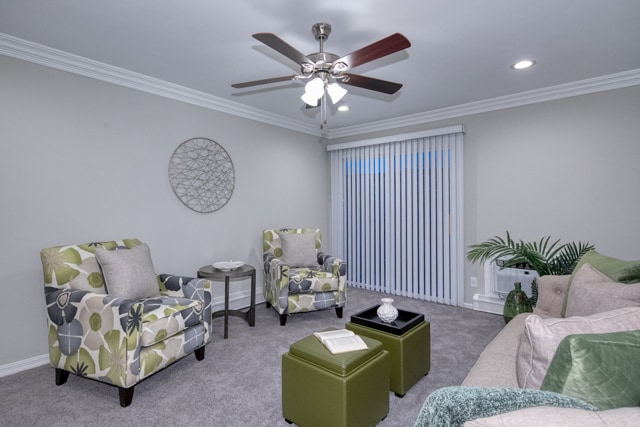 Living Room - Fairfield Courtyard at Bayport Apartments