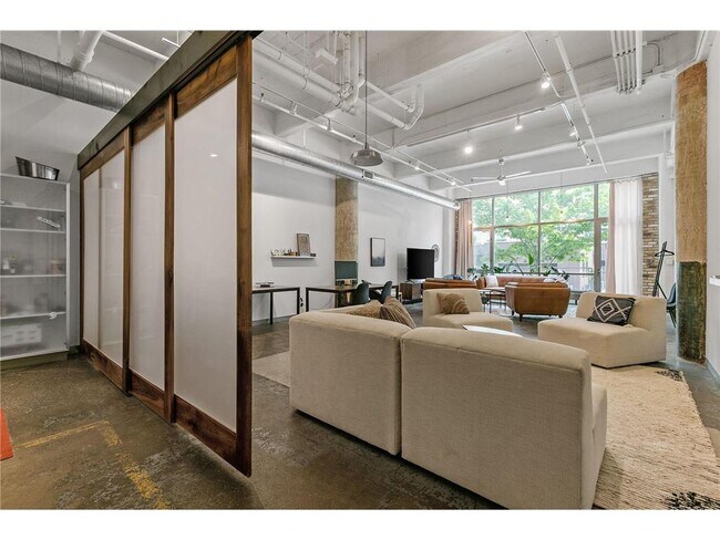Foto del edificio - 700 N Washington Ave