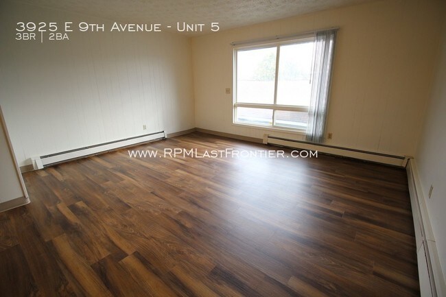 Foto del edificio - 3925 E 9th Ave