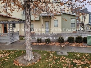 Building Photo - 11367 Oakmond Rd