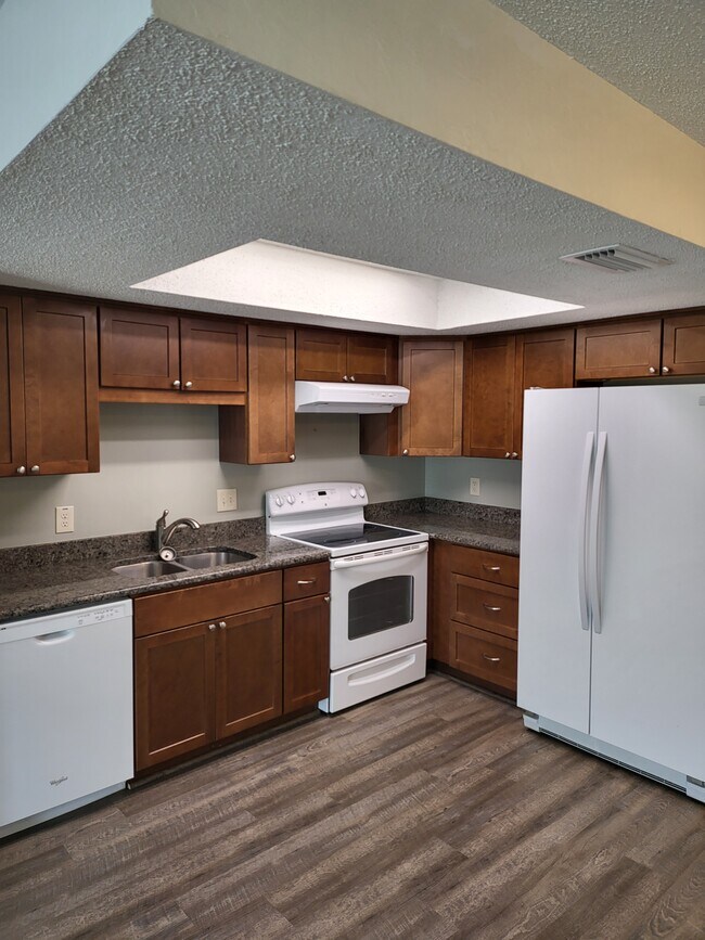 Kitchen - 29716 70th St N