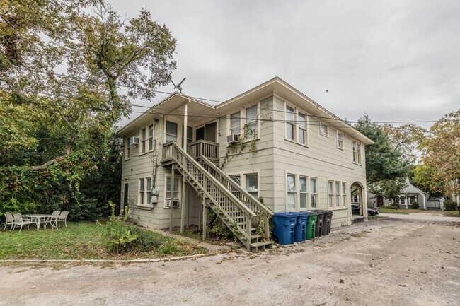 Building Photo - 112 E Norwood Ct