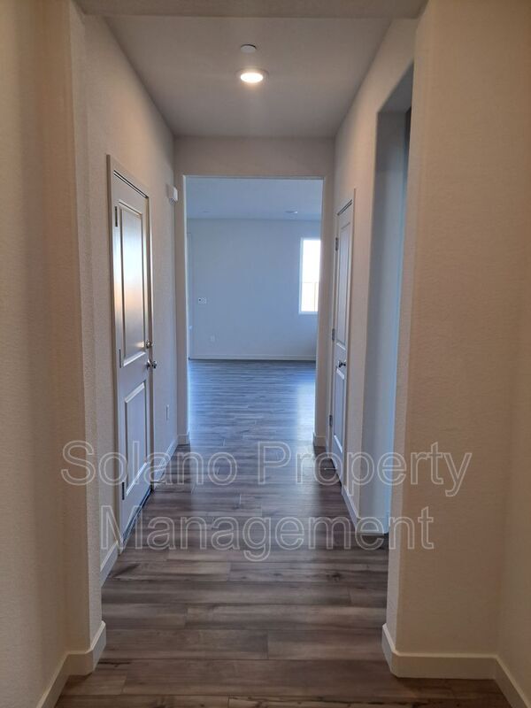 Foto del edificio - 2505 Pemberton Ct