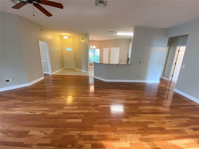 Building Photo - 2942 Oak Hammock Ct