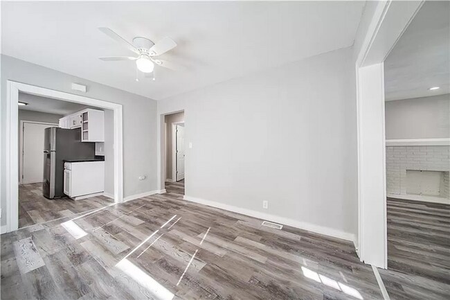 Foto del edificio - Updated Bungalow in KC