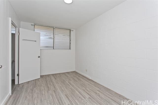 Building Photo - 931 Hikina Ln
