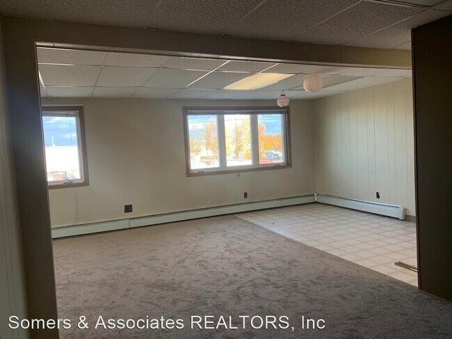 Building Photo - 1007 Aurora Dr