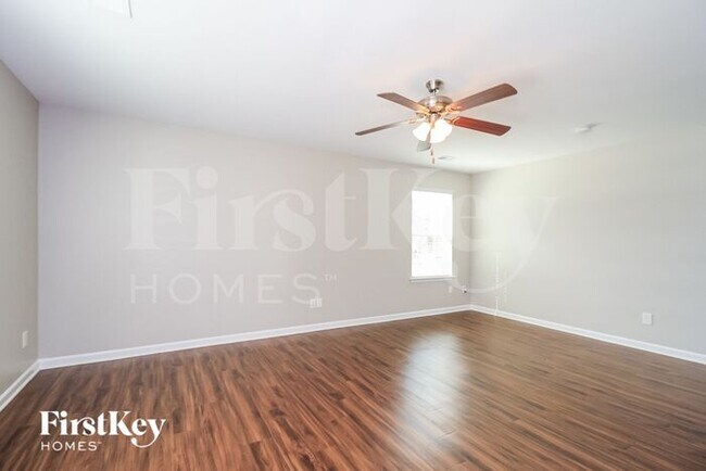 Building Photo - 247 Sawyer Ln
