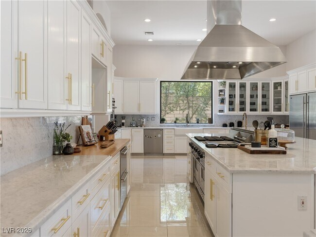 Foto del edificio - 190 Inveraray Ct