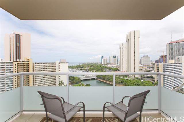 Building Photo - 1551 Ala Wai Blvd