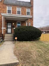 Building Photo - 2718 Erdman Ave