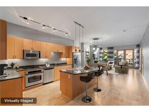 Building Photo - 401 N 2nd St Building Photo - 401 N 2nd St