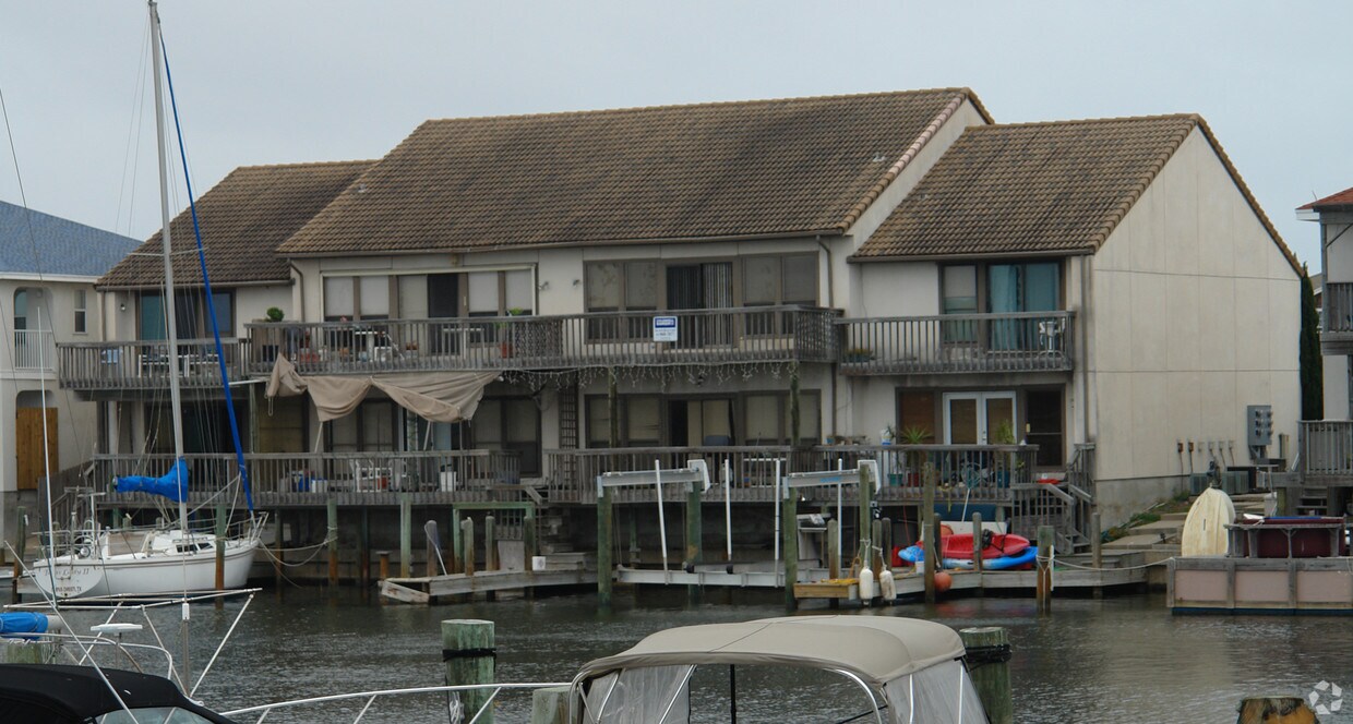 Foto del edificio - 15317-1601-15317-1606 Bonasse Ct