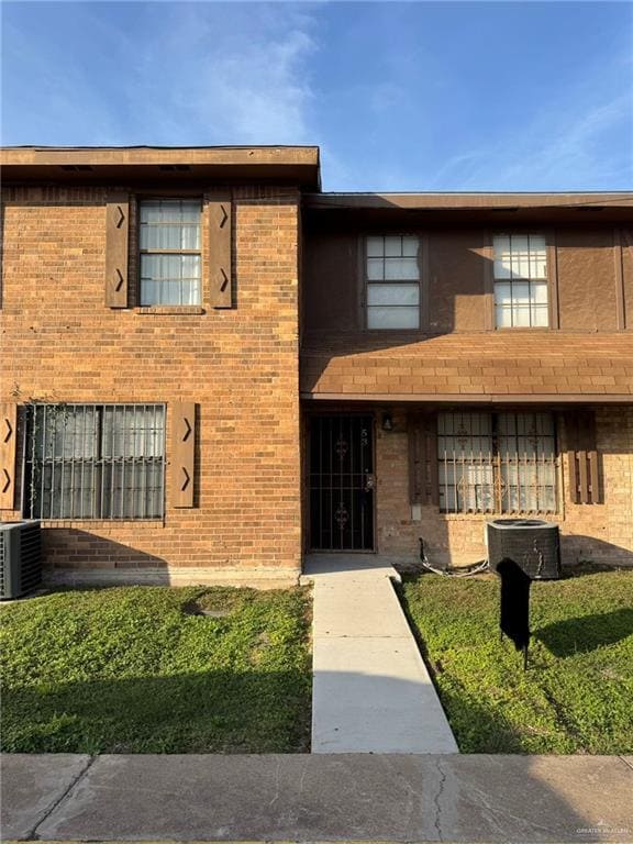 Building Photo - 12 South Dr