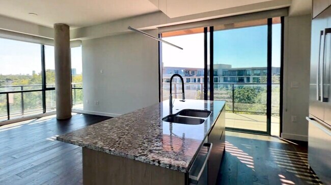 Foto del edificio - 4819 Skillman St