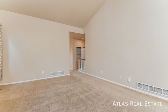 Building Photo - 4525 Crow Creek Dr