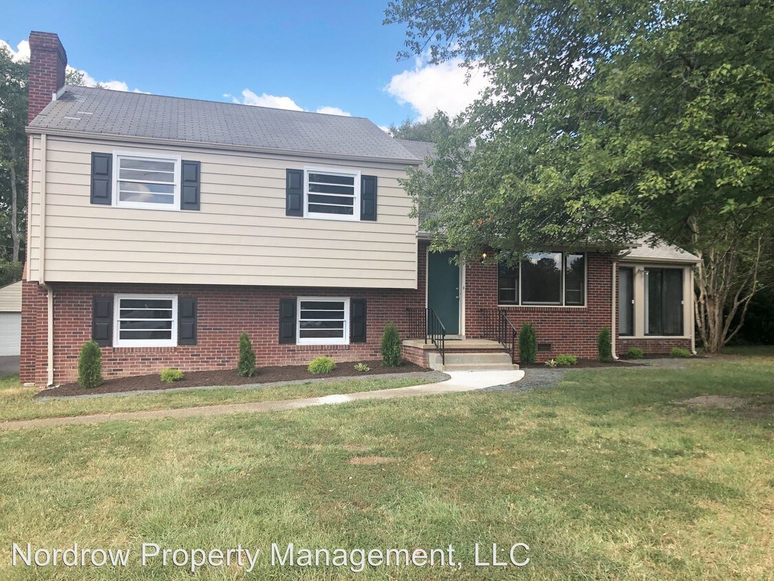 Primary Photo - 3 br, 2 bath House - 2104 N Parham Road