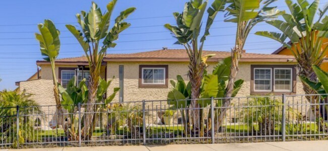 Building Photo - 176 Bethune Way