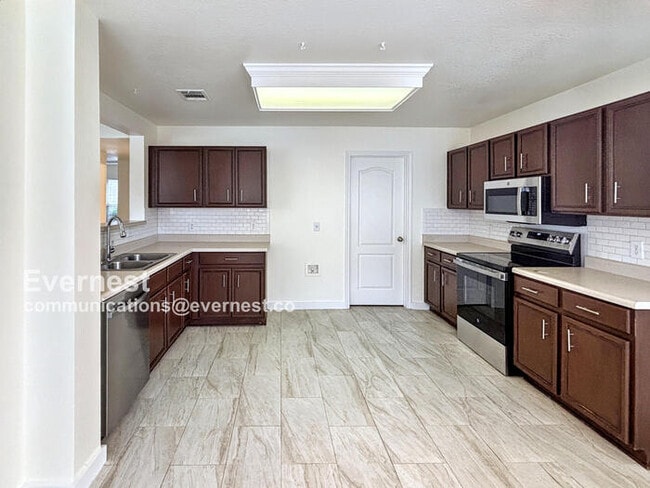 Building Photo - 1303 Casa Blanca Cove