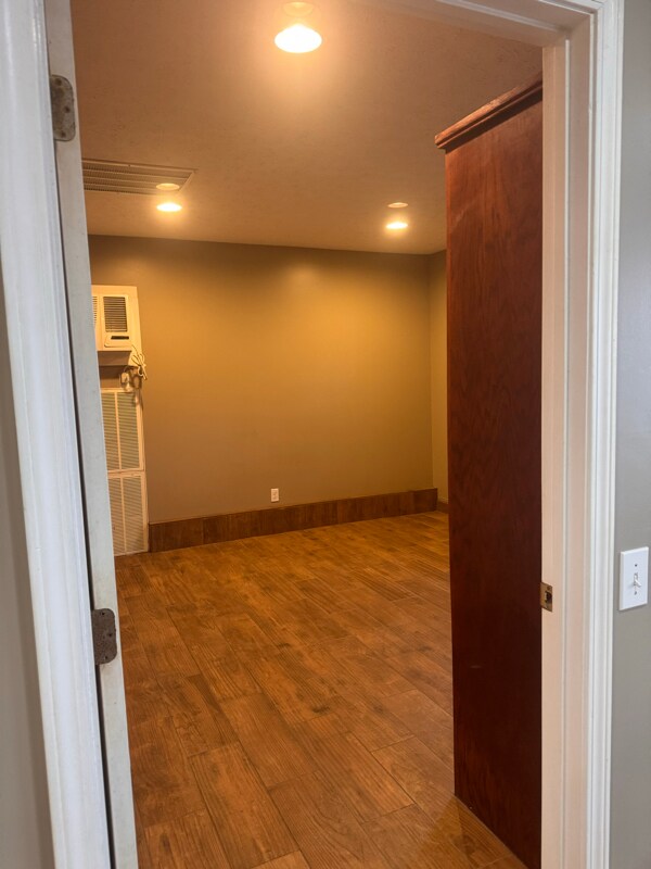 Foto del edificio - 505 S Cannon Blvd