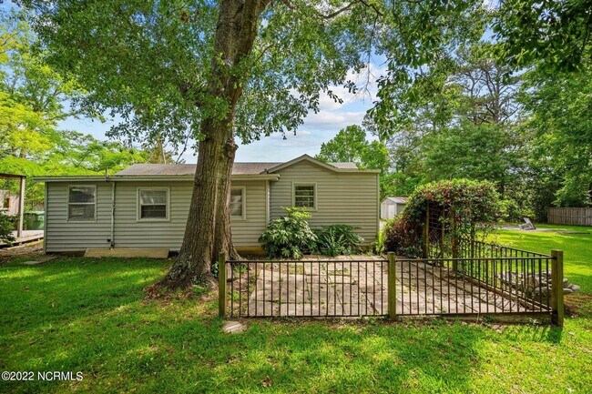 Building Photo - 6038 Wrightsville Ave