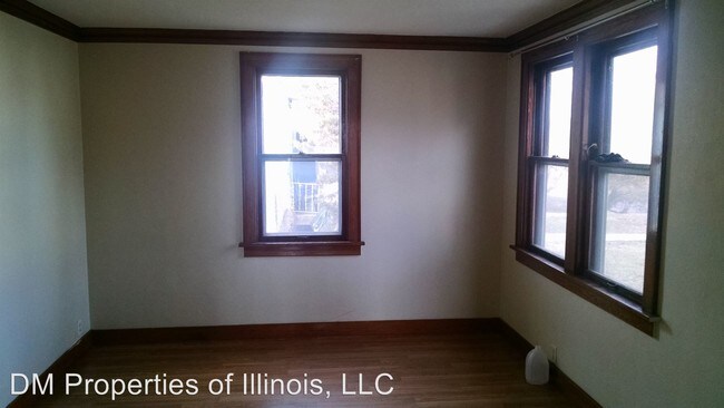 Foto del edificio - 1819 N Underhill St