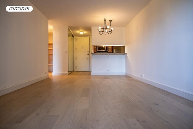 Building Photo - 630 First Avenue 23F