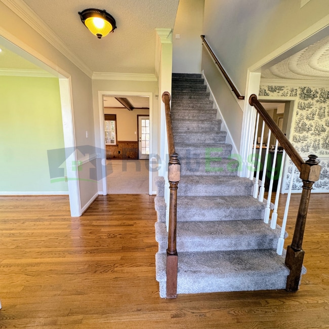 Foto del edificio - 1001 Fox Rdg Ct