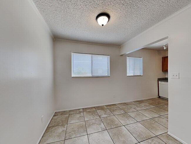 Foto del edificio - 2321 Oak Park Way