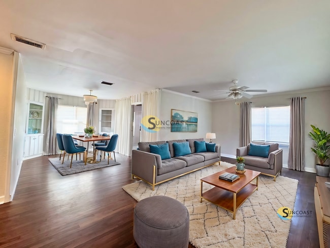 Foto del edificio - 1438 Magnolia Cir W