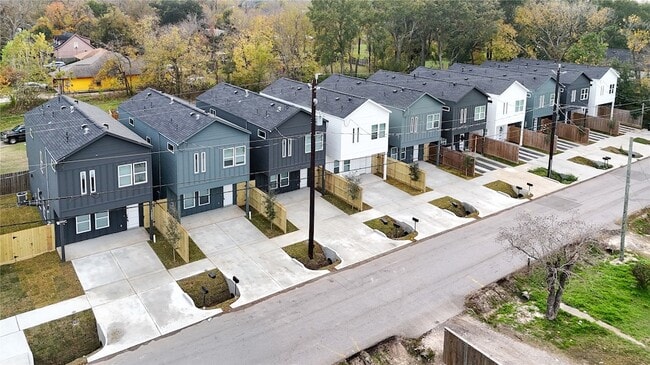 Photo - 1207 Dewalt St House