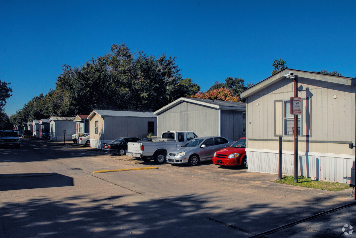 Primary Photo - Meadows Mobile Home Park