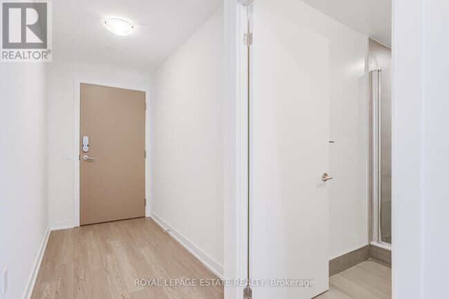 Building Photo - 1 Quarrington Lane